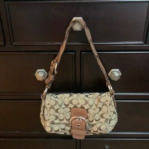 Authentic... Vintage Coach purse!